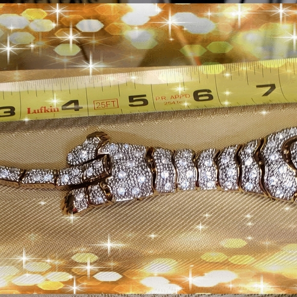 Beautiful Double pin Jaguar - Picture 3 of 5